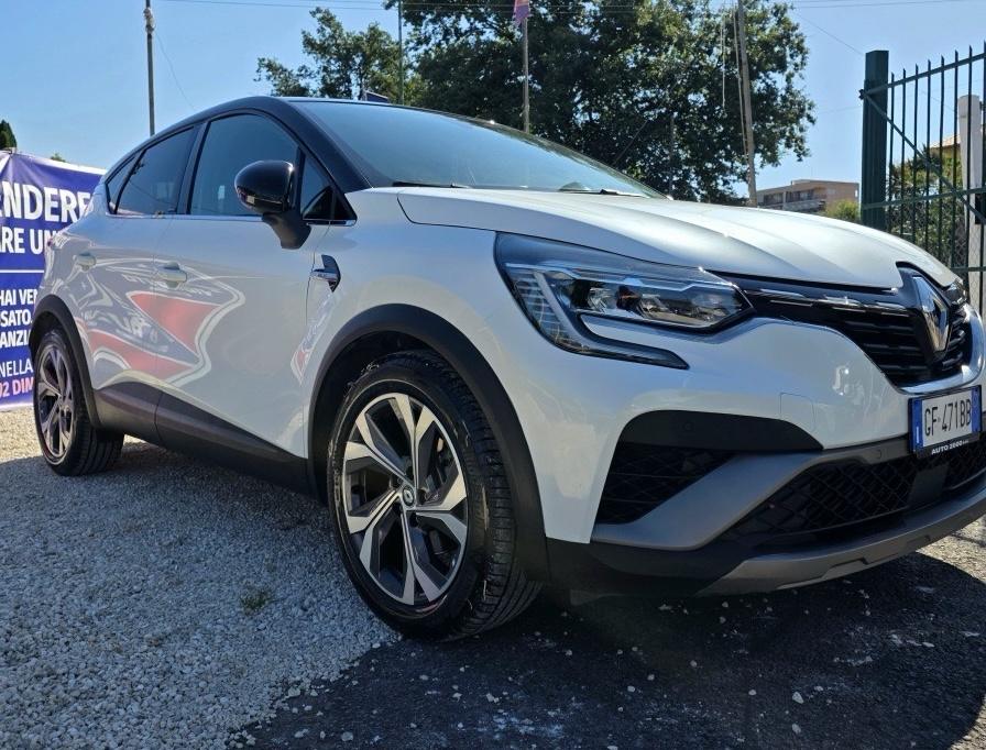 
								Renault Captur FULL HYBRID full									