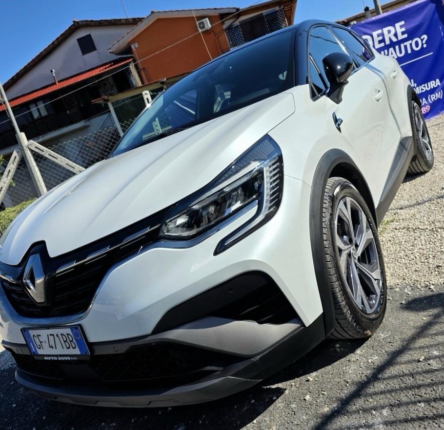 
								Renault Captur FULL HYBRID full									