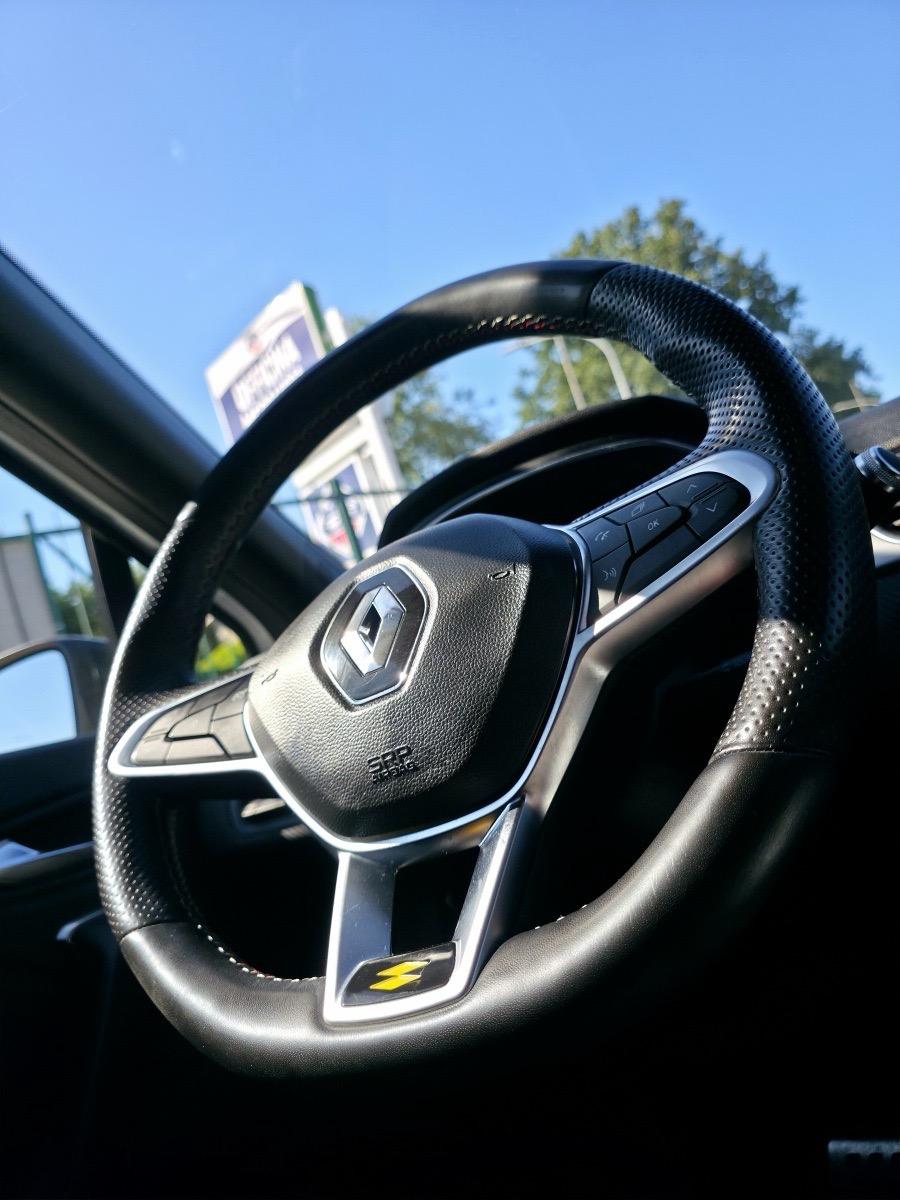 
								Renault Captur FULL HYBRID full									