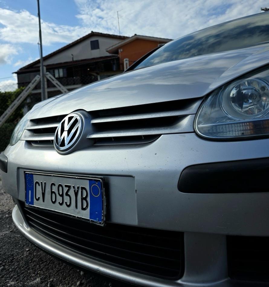 
								VOLKSWAGEN GOLF 5 1.9 TDI full									