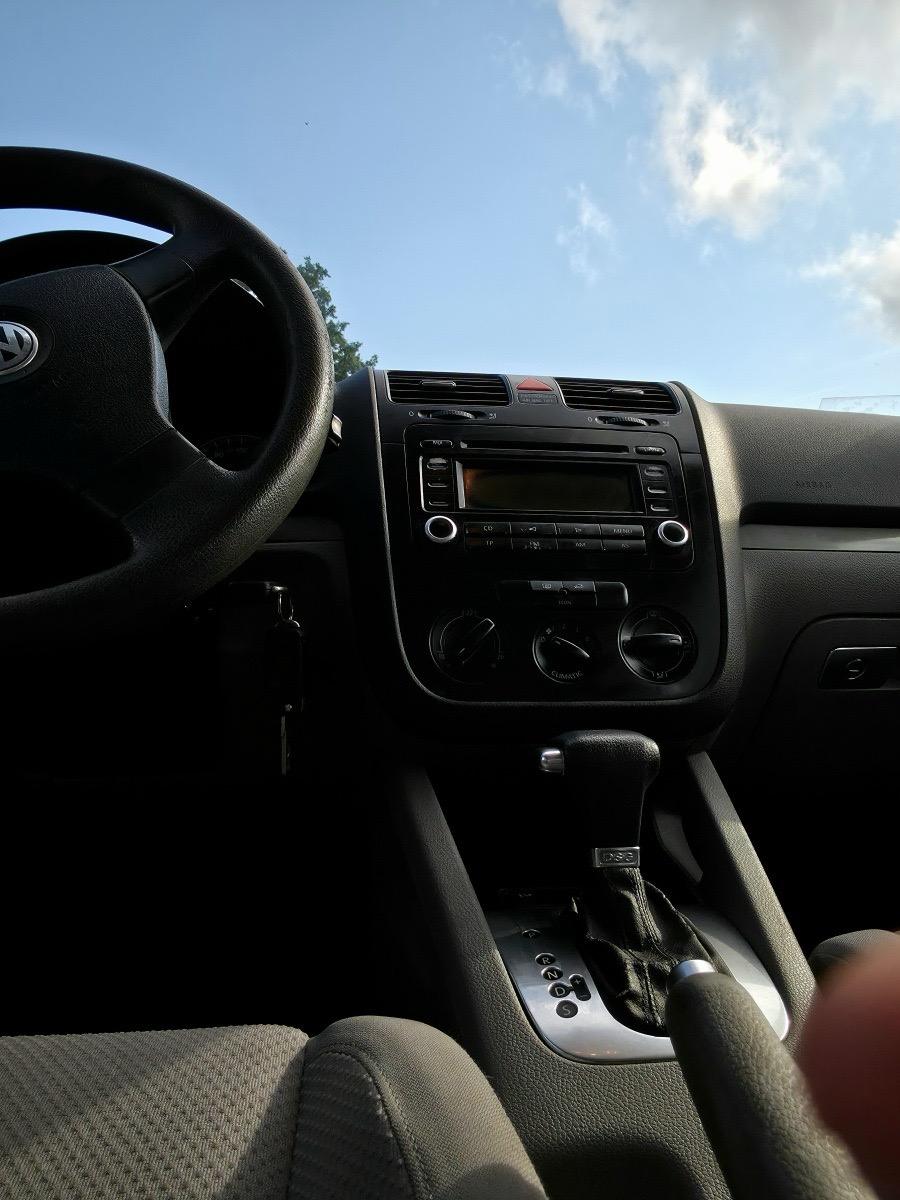 
								VOLKSWAGEN GOLF 5 1.9 TDI full									