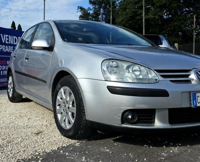 
								VOLKSWAGEN GOLF 5 1.9 TDI full									