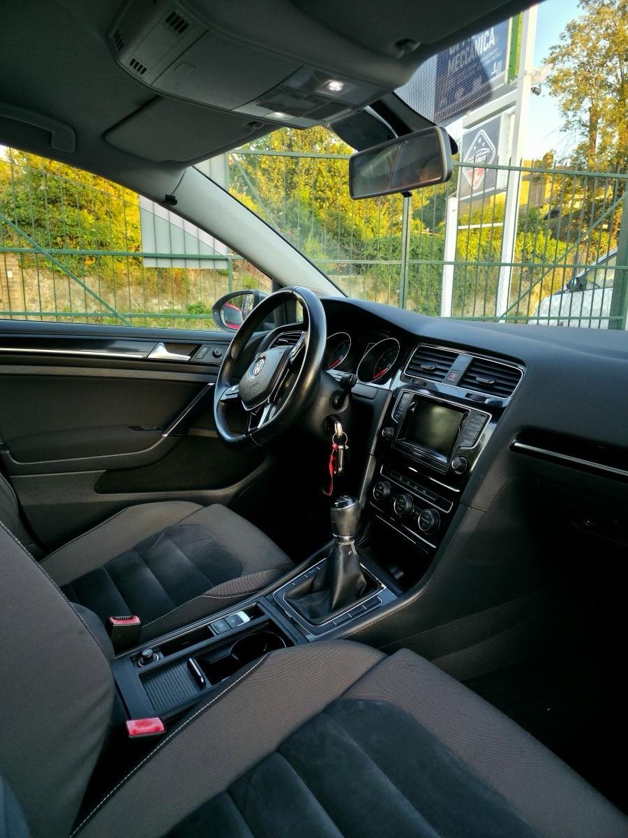 
								Volkswagen Golf 7 Business Highline full									