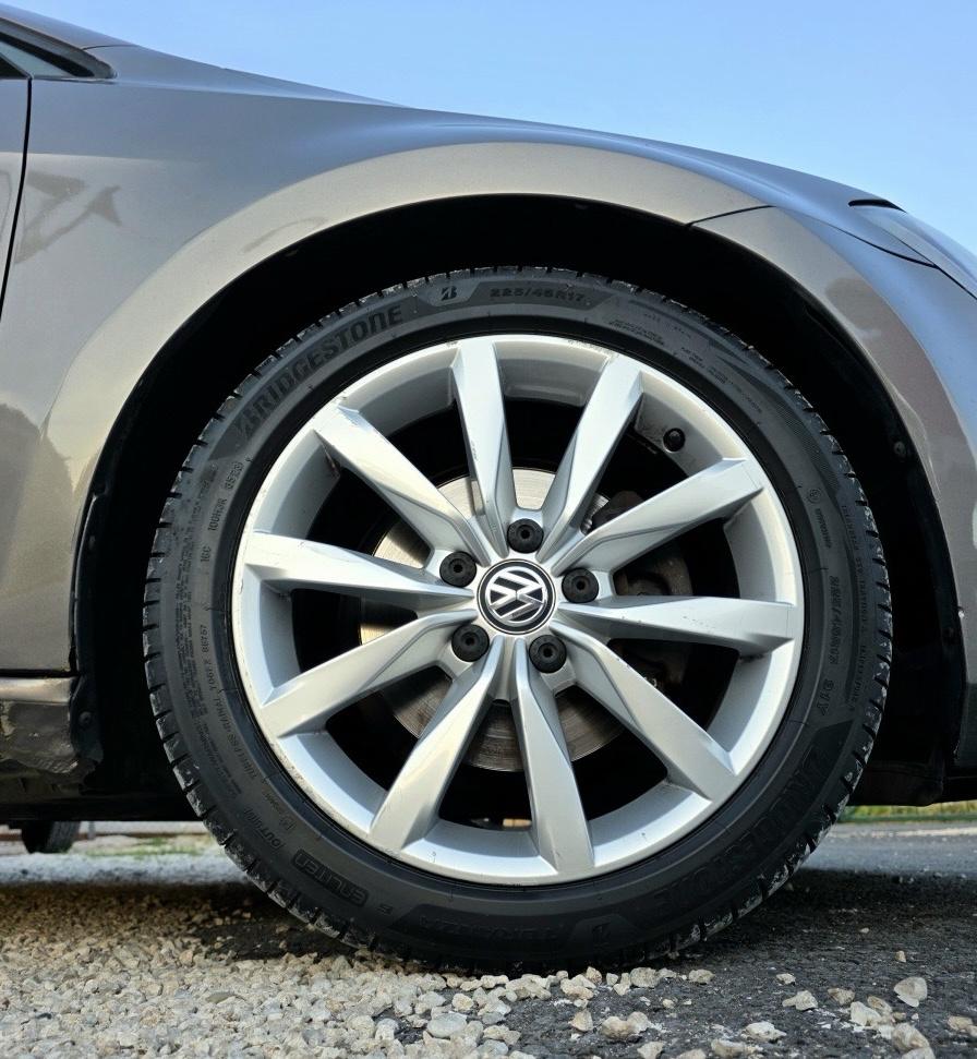 
								Volkswagen Golf 7 Business Highline full									