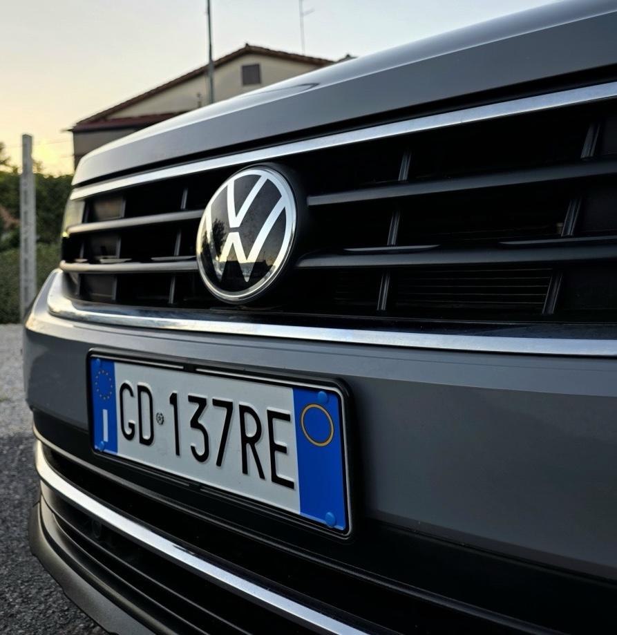 
								VOLKSWAGEN TIGUAN R-LINE full									