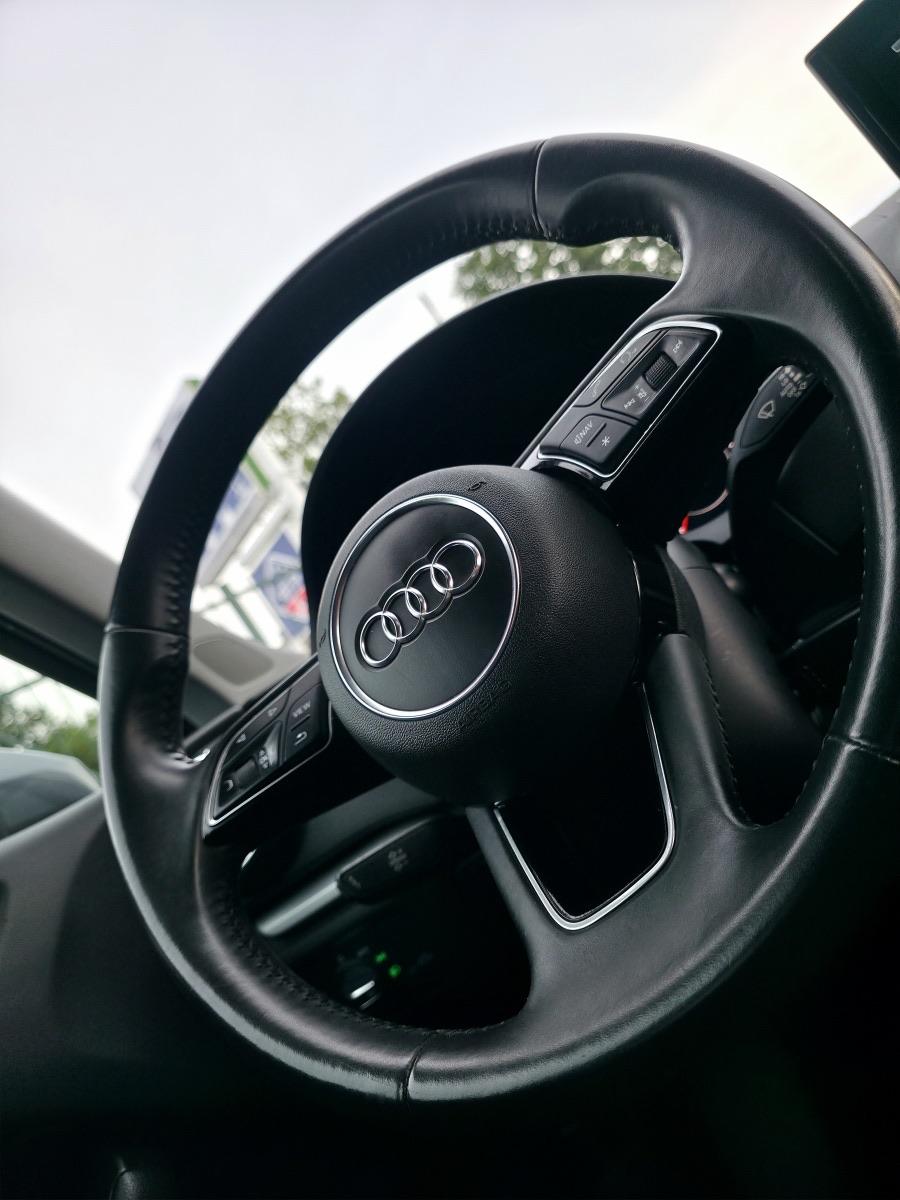 
								AUDI A3 SPORTBACK 2020 full									
