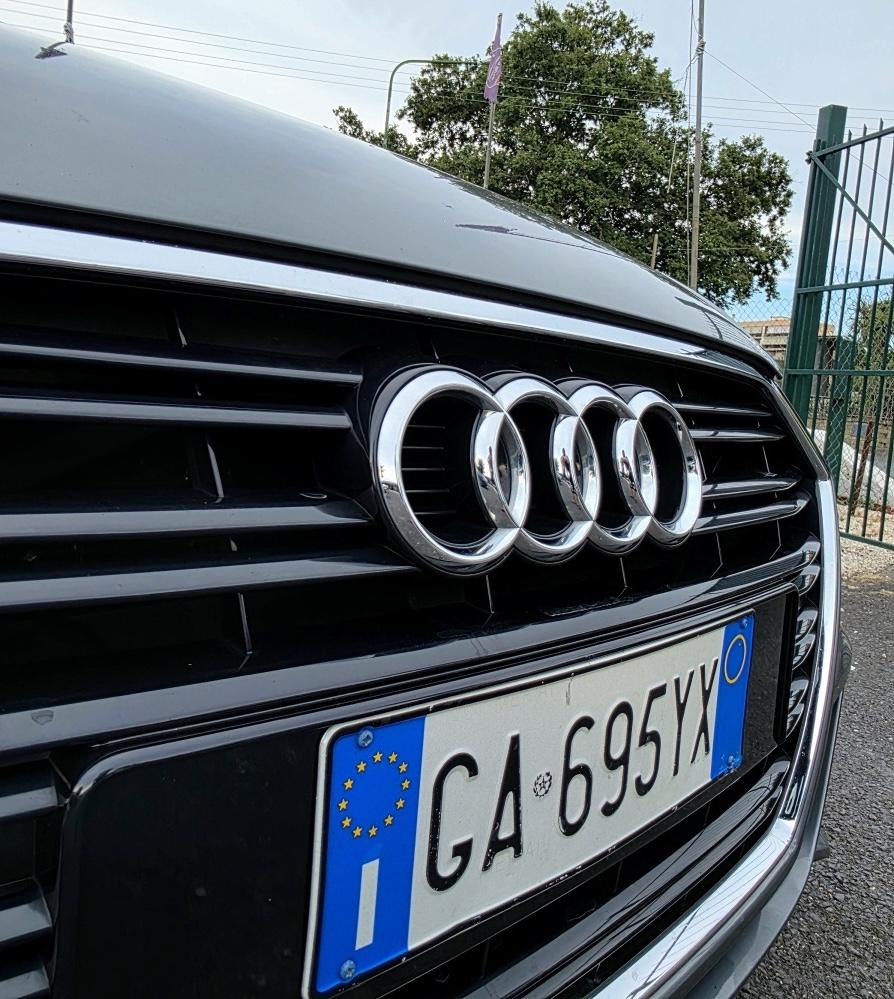 
								AUDI A3 SPORTBACK 2020 full									
