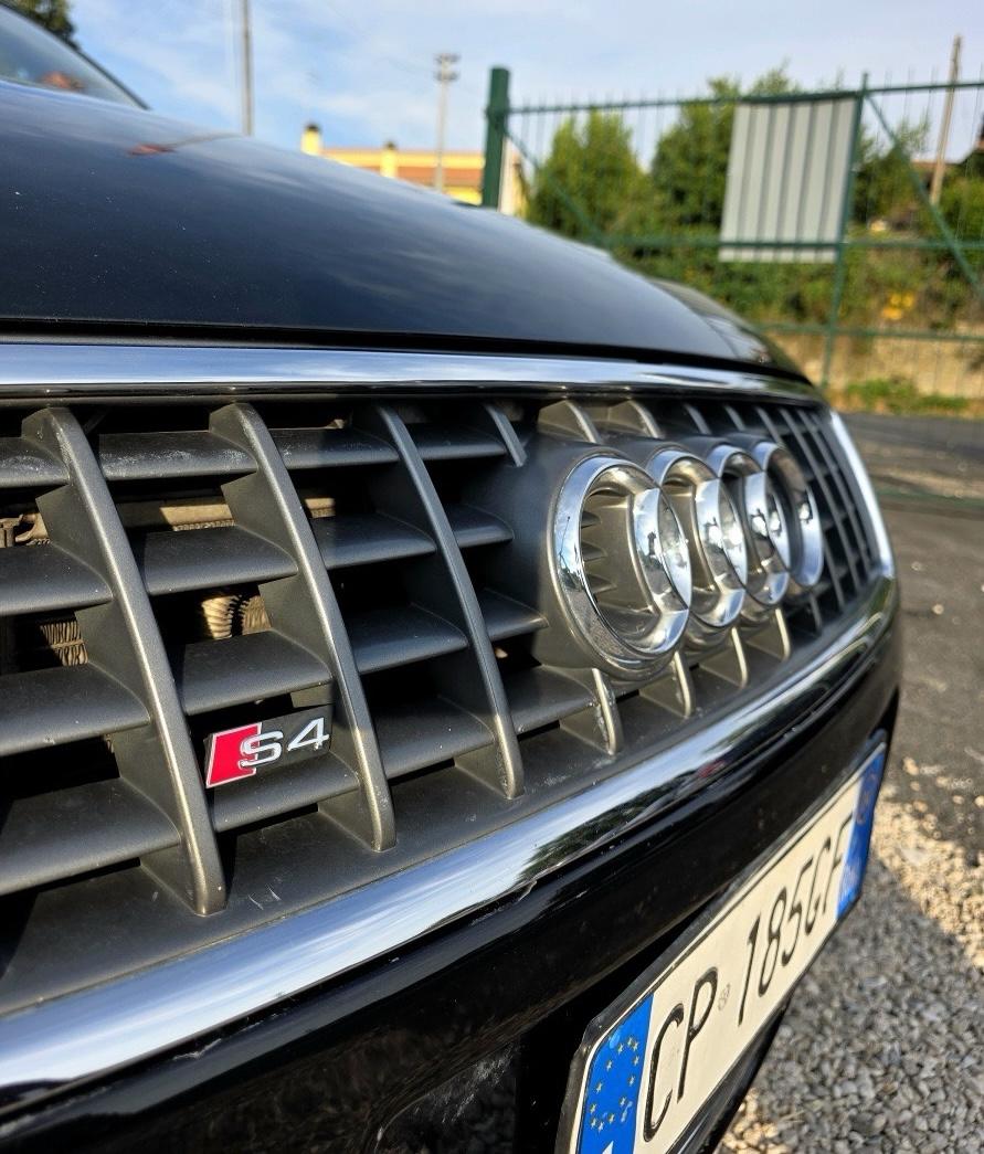 
								AUDI S4 CABRIOLET full									