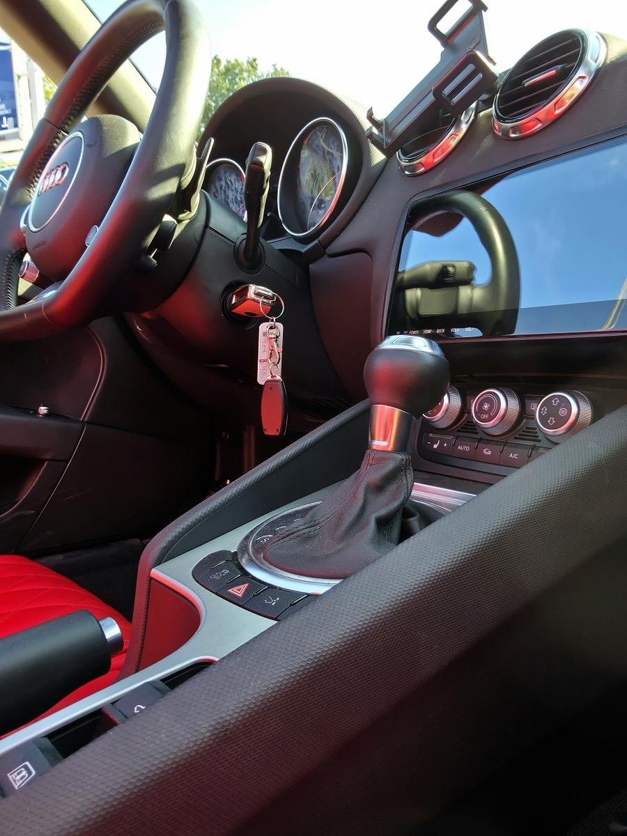 
								AUDI TT S LINE CABRIO full									