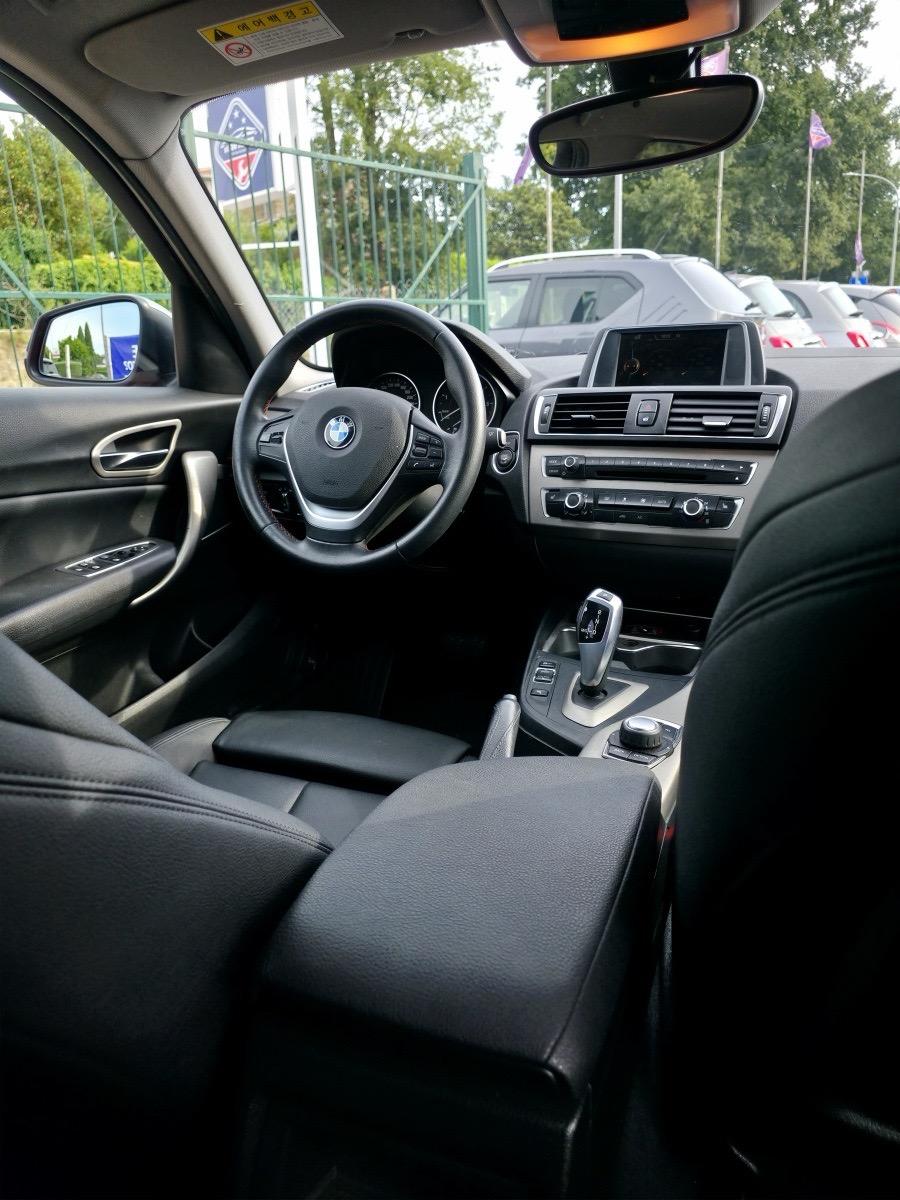 
								BMW 118d SPORT 2.0 full									
