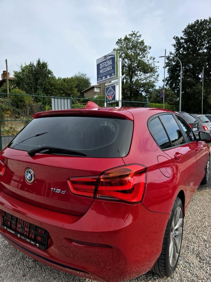 
								BMW 118d SPORT 2.0 full									