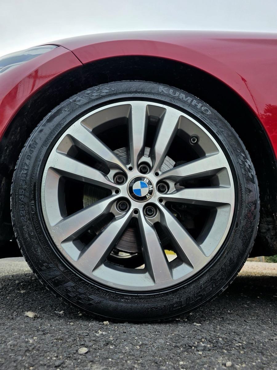 
								BMW 118d SPORT 2.0 full									