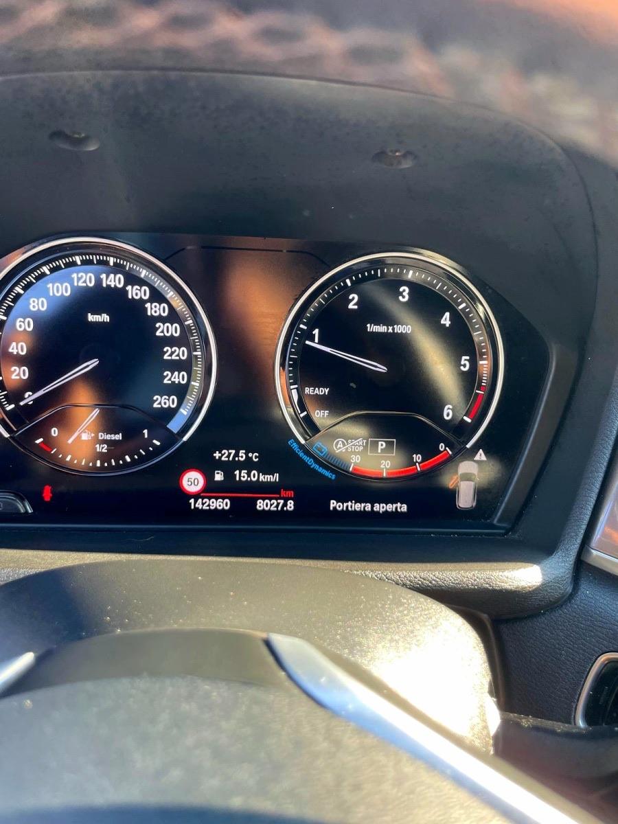 
								BMW X1 xDrive20d full									