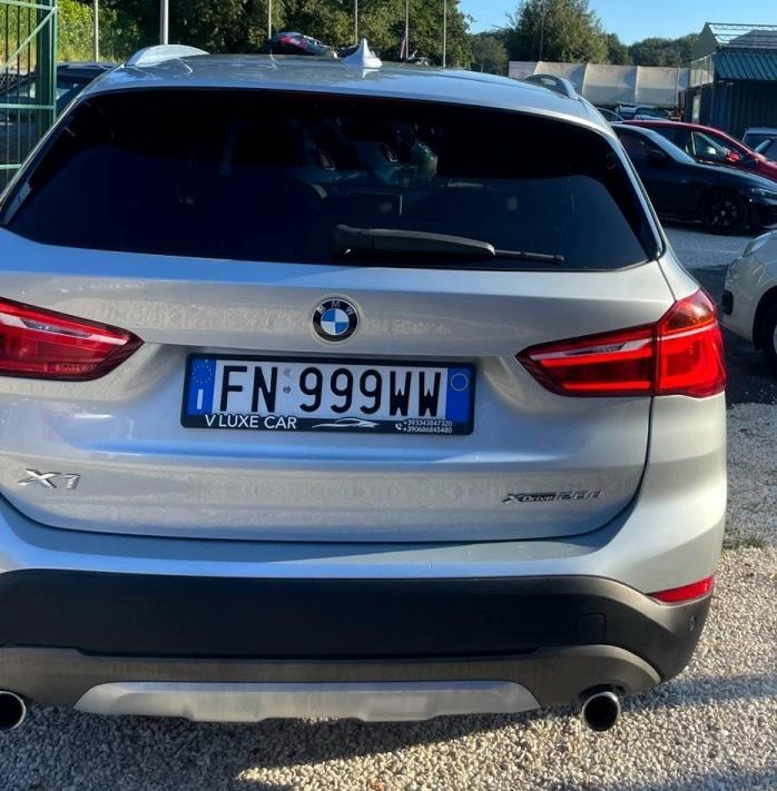 
								BMW X1 xDrive20d full									