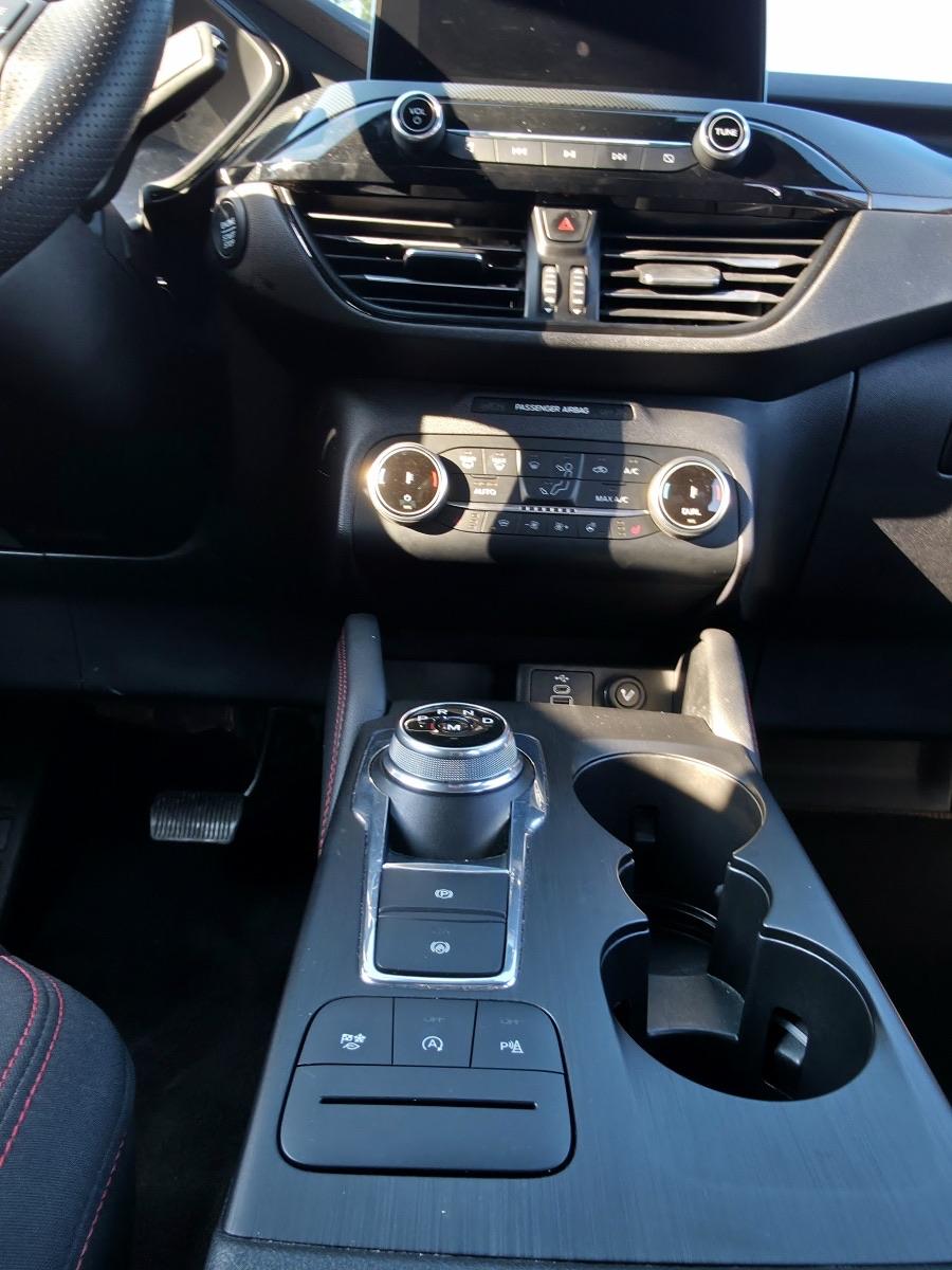 
								Ford Kuga 2.0 EcoBlue ST-Line full									