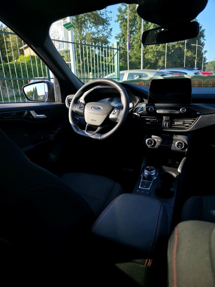 
								Ford Kuga 2.0 EcoBlue ST-Line full									