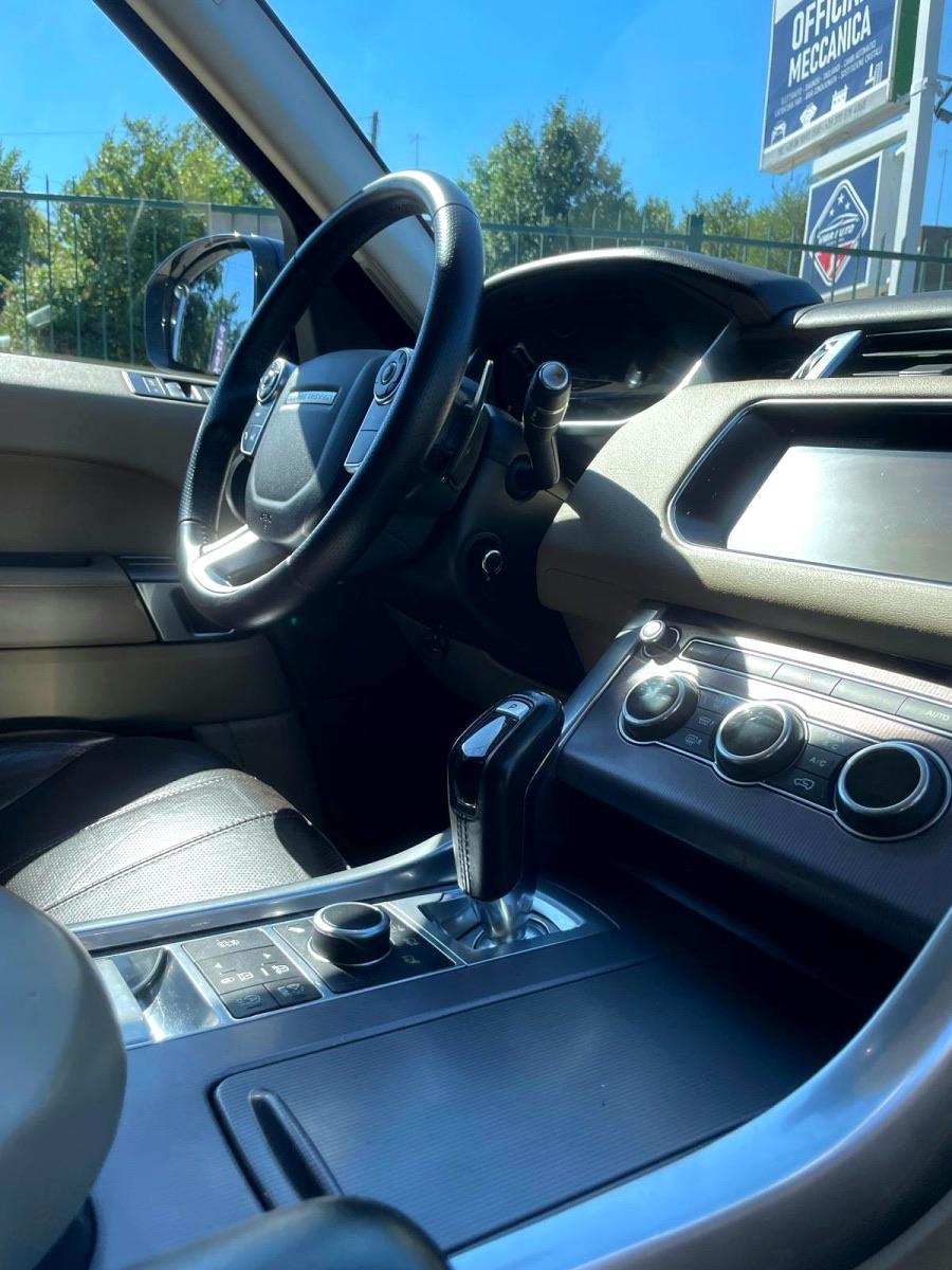 
								Land Rover Range Rover Sport full									