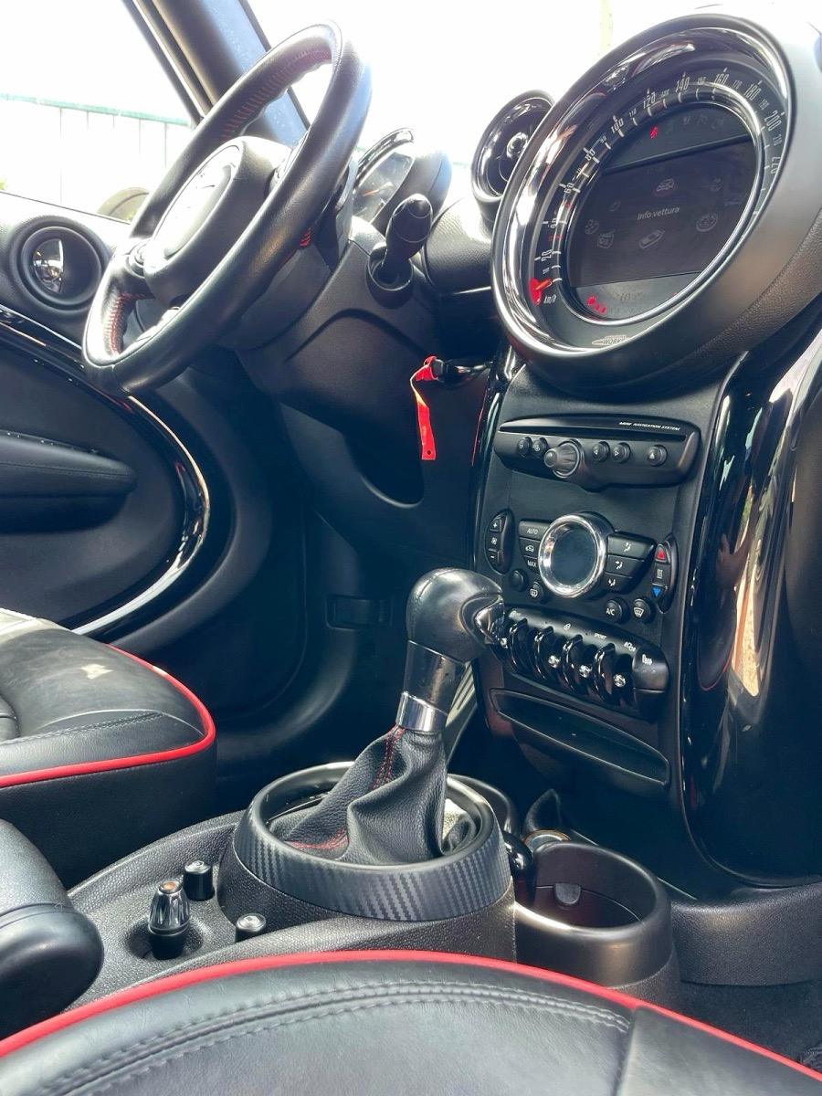 
								MINI COOPER WORKS COUNTRYMAN full									
