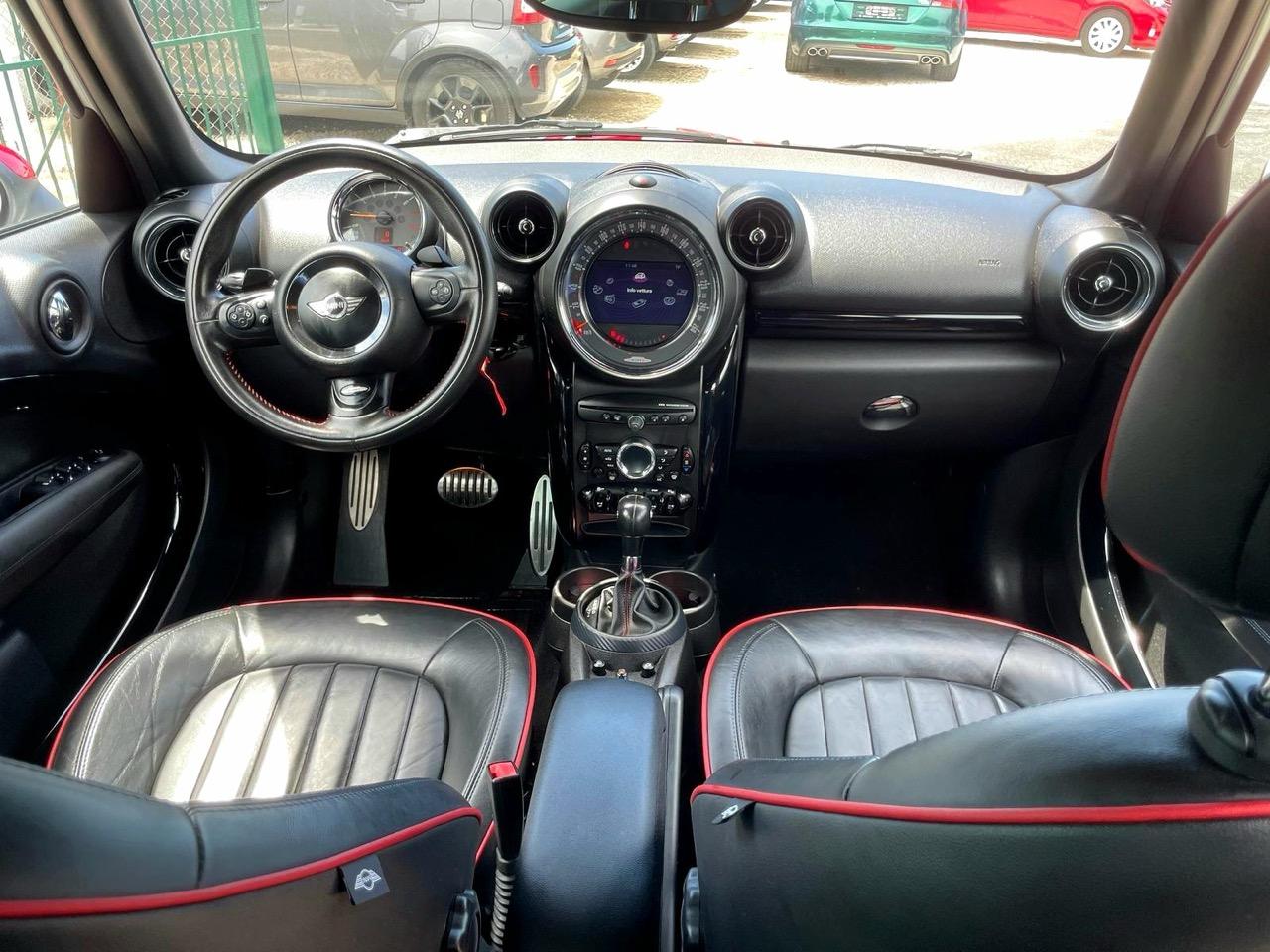 
								MINI COOPER WORKS COUNTRYMAN full									