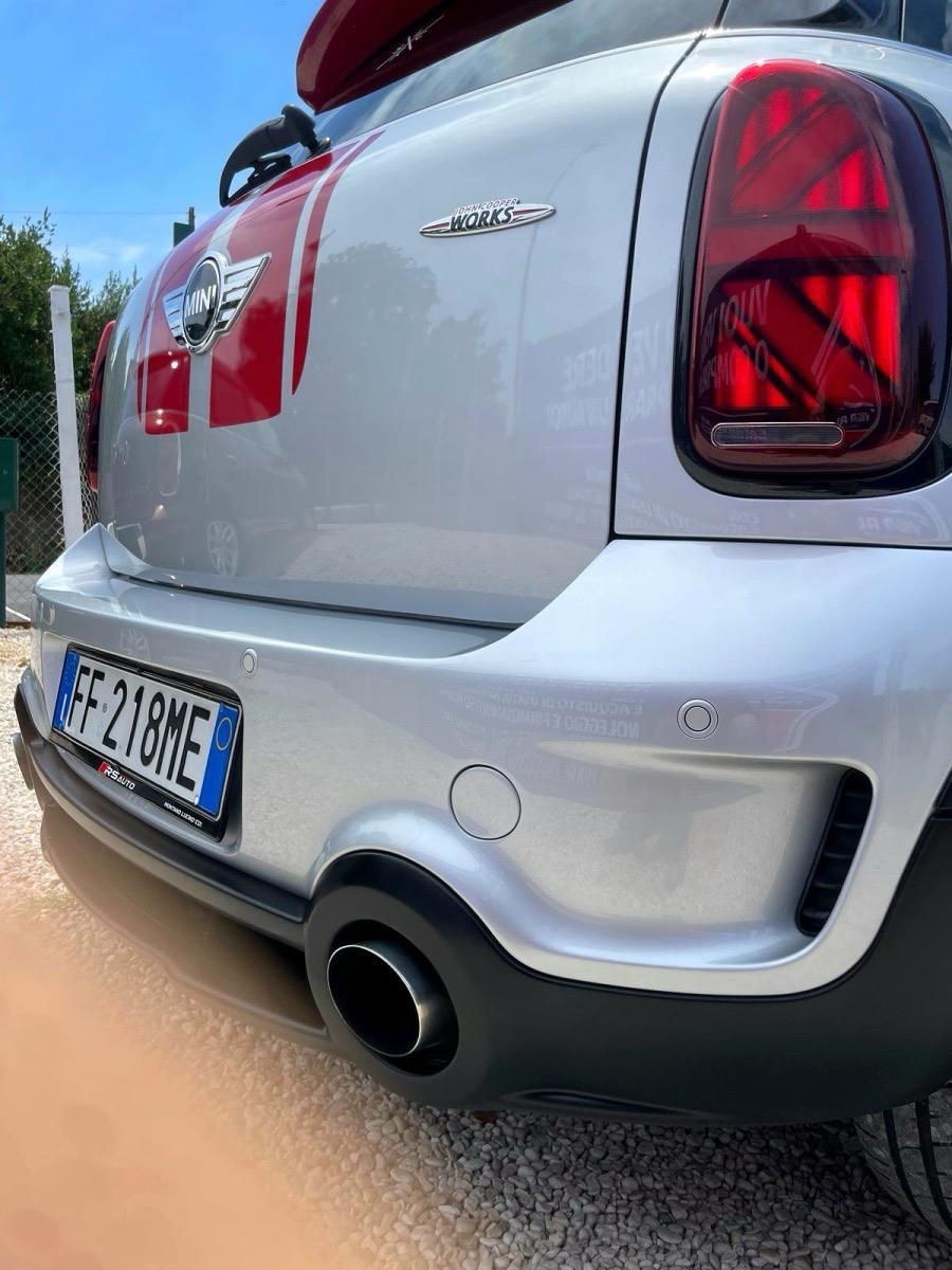 
								MINI COOPER WORKS COUNTRYMAN full									