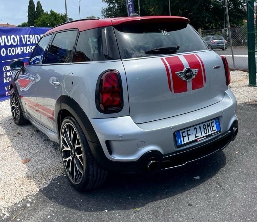 
								MINI COOPER WORKS COUNTRYMAN full									
