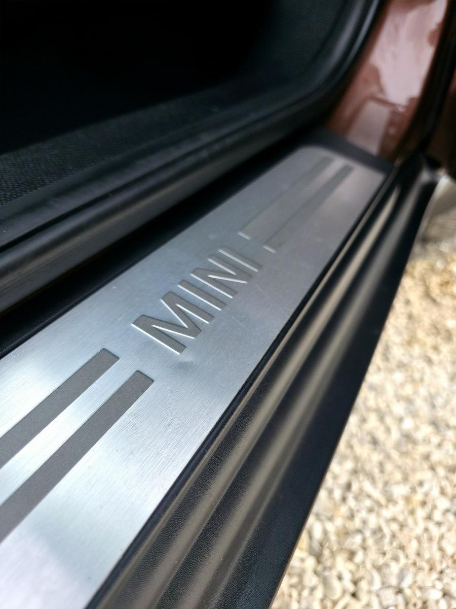 
								MINI COUNTRYMAN COOPER full									