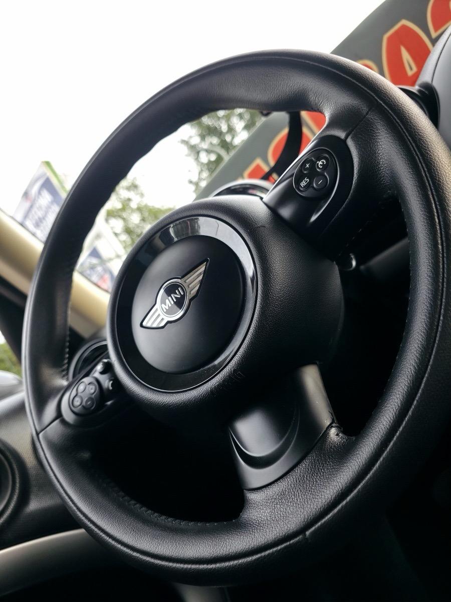 
								MINI COUNTRYMAN COOPER full									