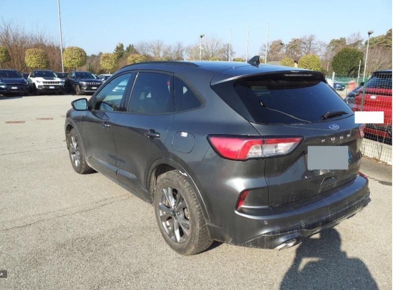 
								Ford Kuga 2.0 EcoBlue ST-Line full									