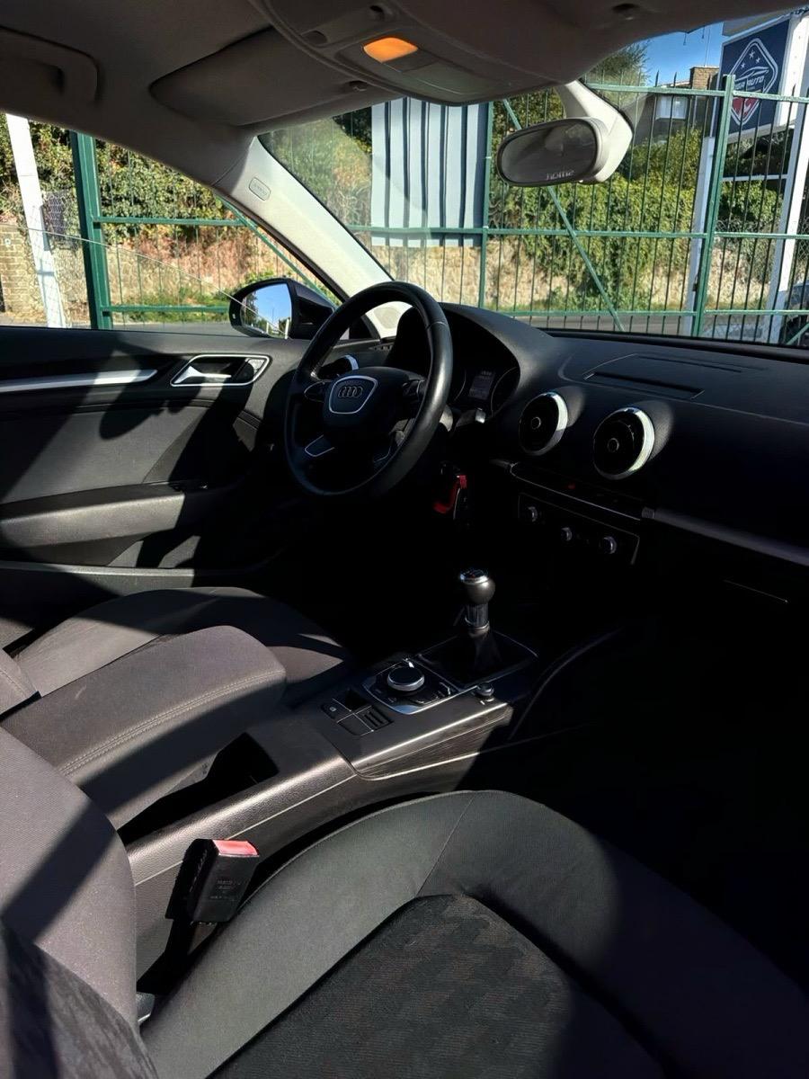 
								AUDI A3 AMBITION full									