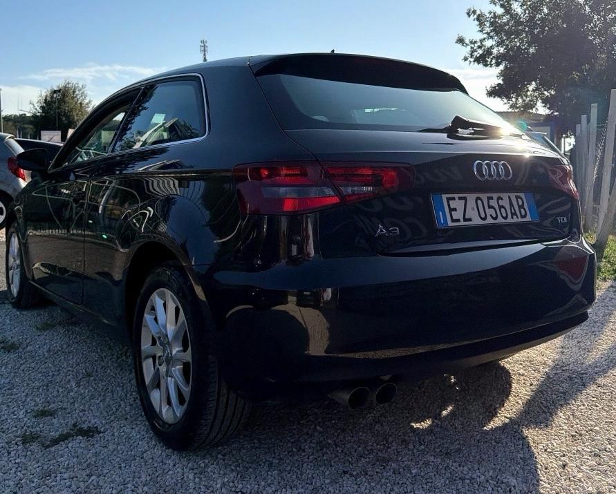 
								AUDI A3 AMBITION full									