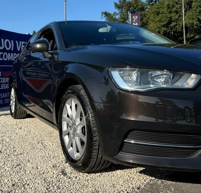 
								AUDI A3 AMBITION full									
