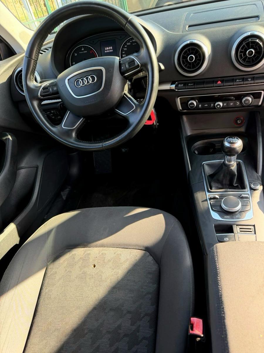 
								AUDI A3 AMBITION full									