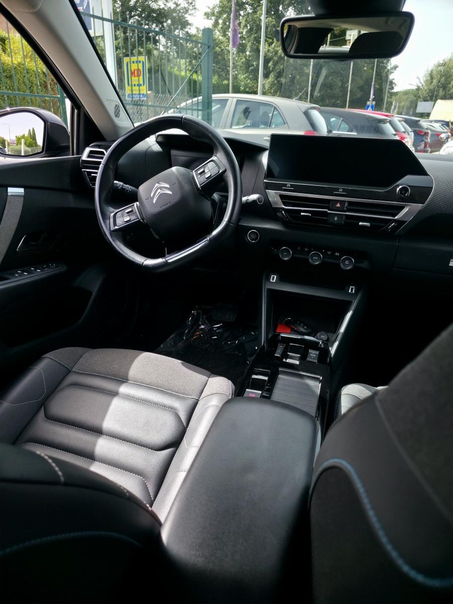 
								CITROËN C4 PURETECH 130 full									
