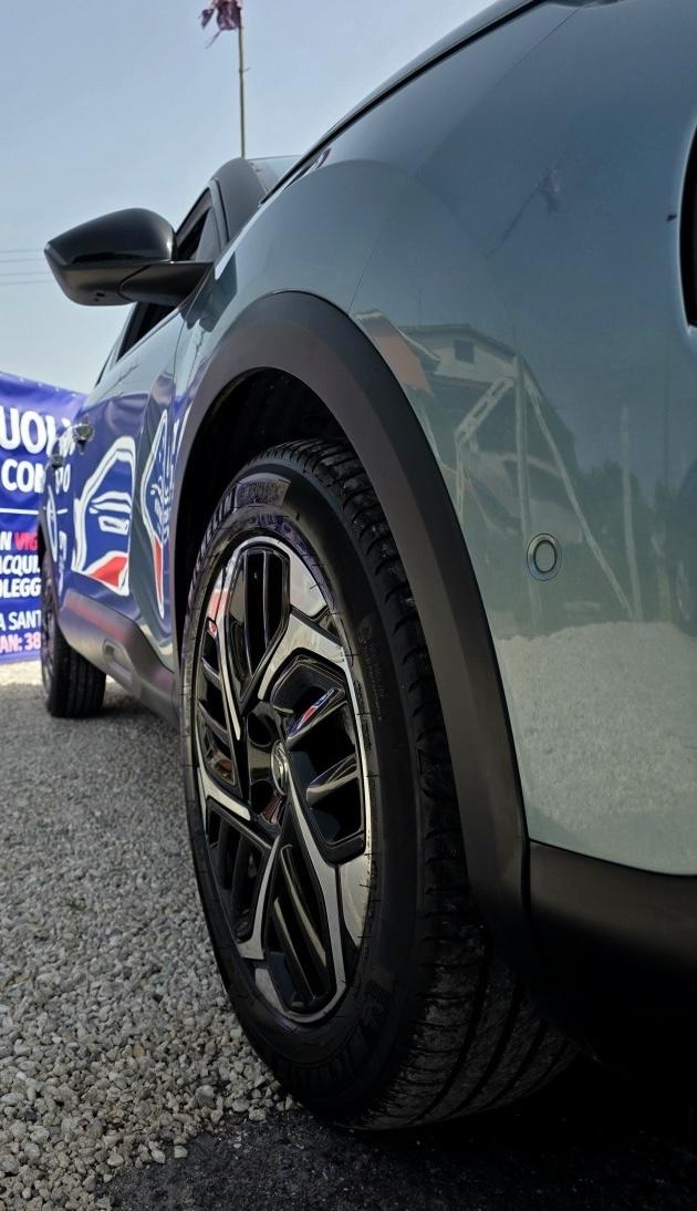 
								CITROËN C4 PURETECH 130 full									