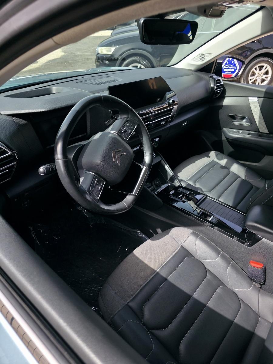 
								CITROËN C4 PURETECH 130 full									