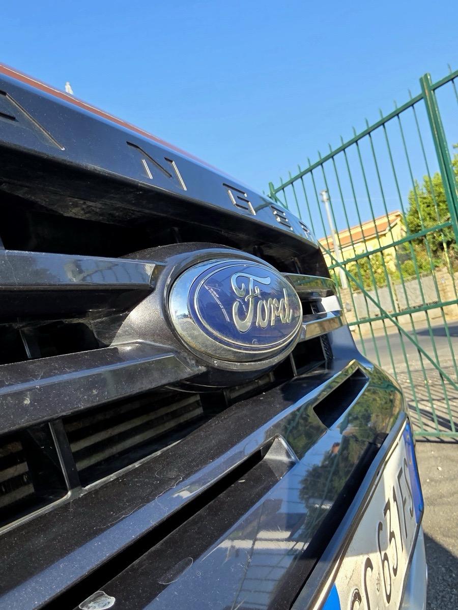 
								FORD RANGER WILDTRAK full									