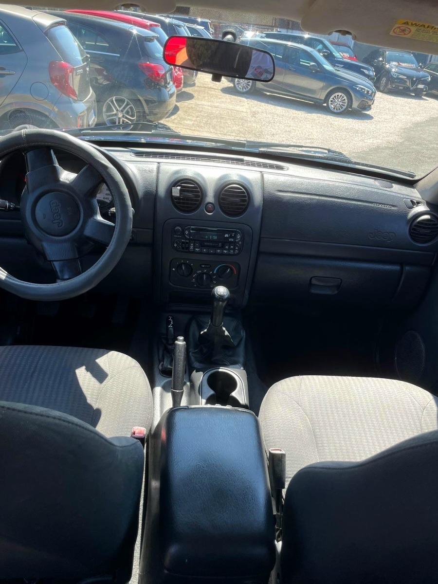 
								JEEP CHEROKEE 2.5 CRD SPORT full									