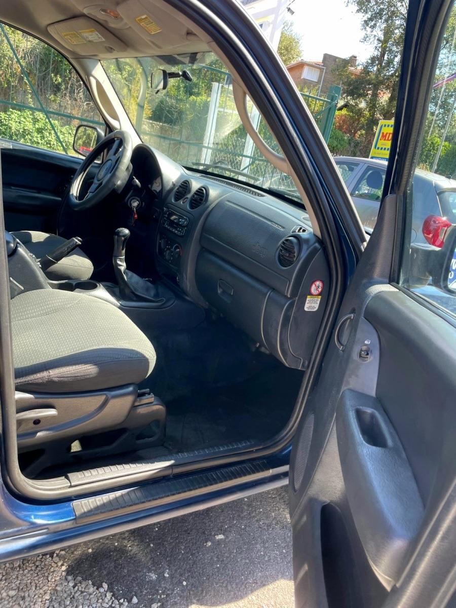 
								JEEP CHEROKEE 2.5 CRD SPORT full									