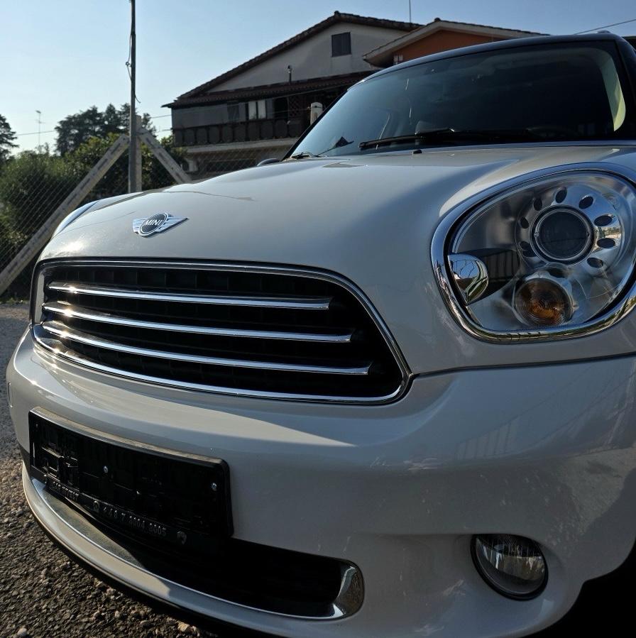
								MINI COOPER SD COUNTRYMAN full									