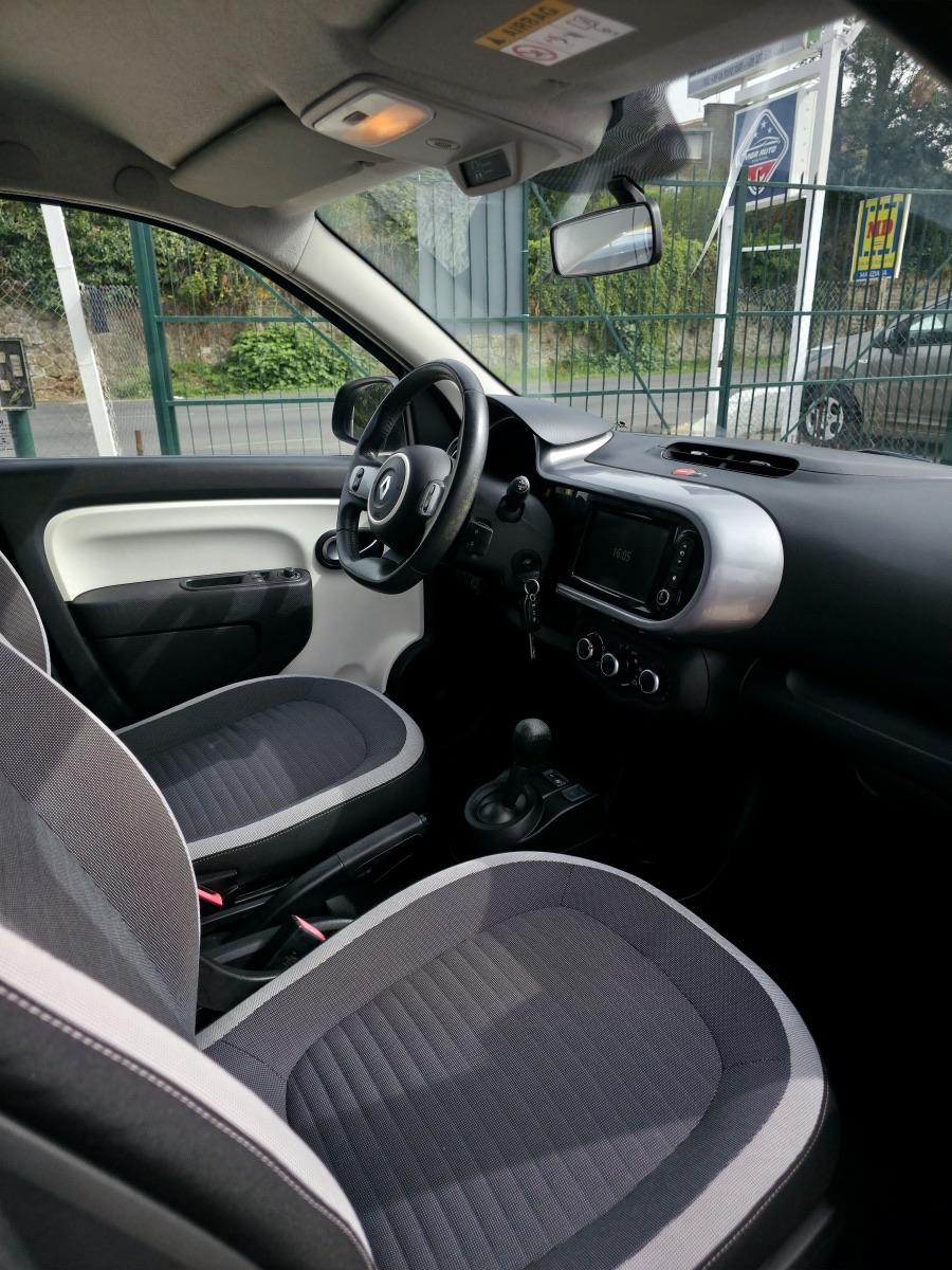 
								RENAULT TWINGO SCe full									