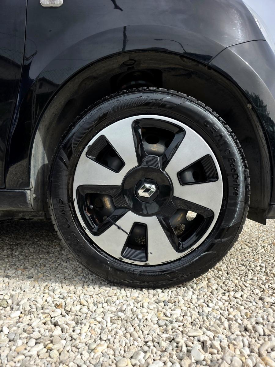 
								RENAULT TWINGO SCe full									