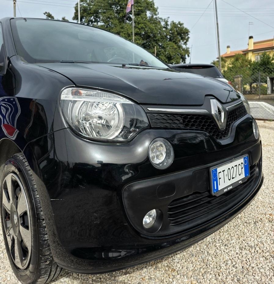 
								RENAULT TWINGO SCe full									