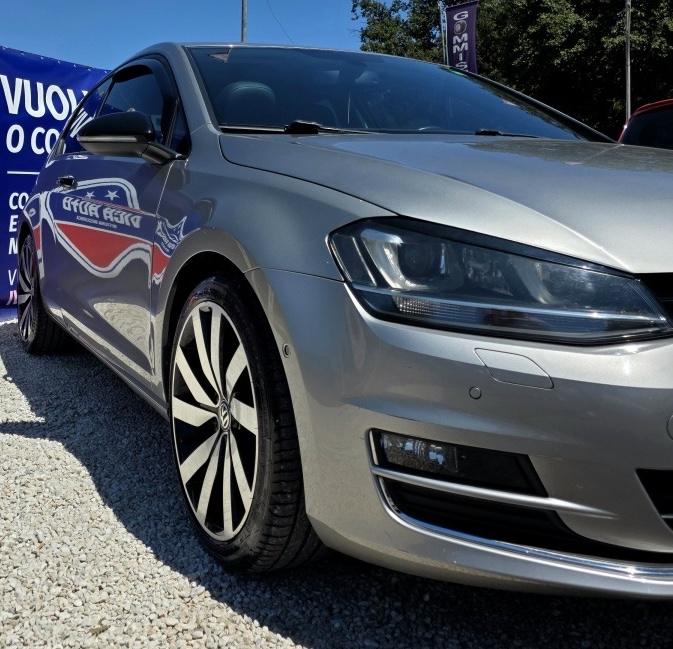 
								VOLKSWAGEN GOLF 7 2.0 TDI full									