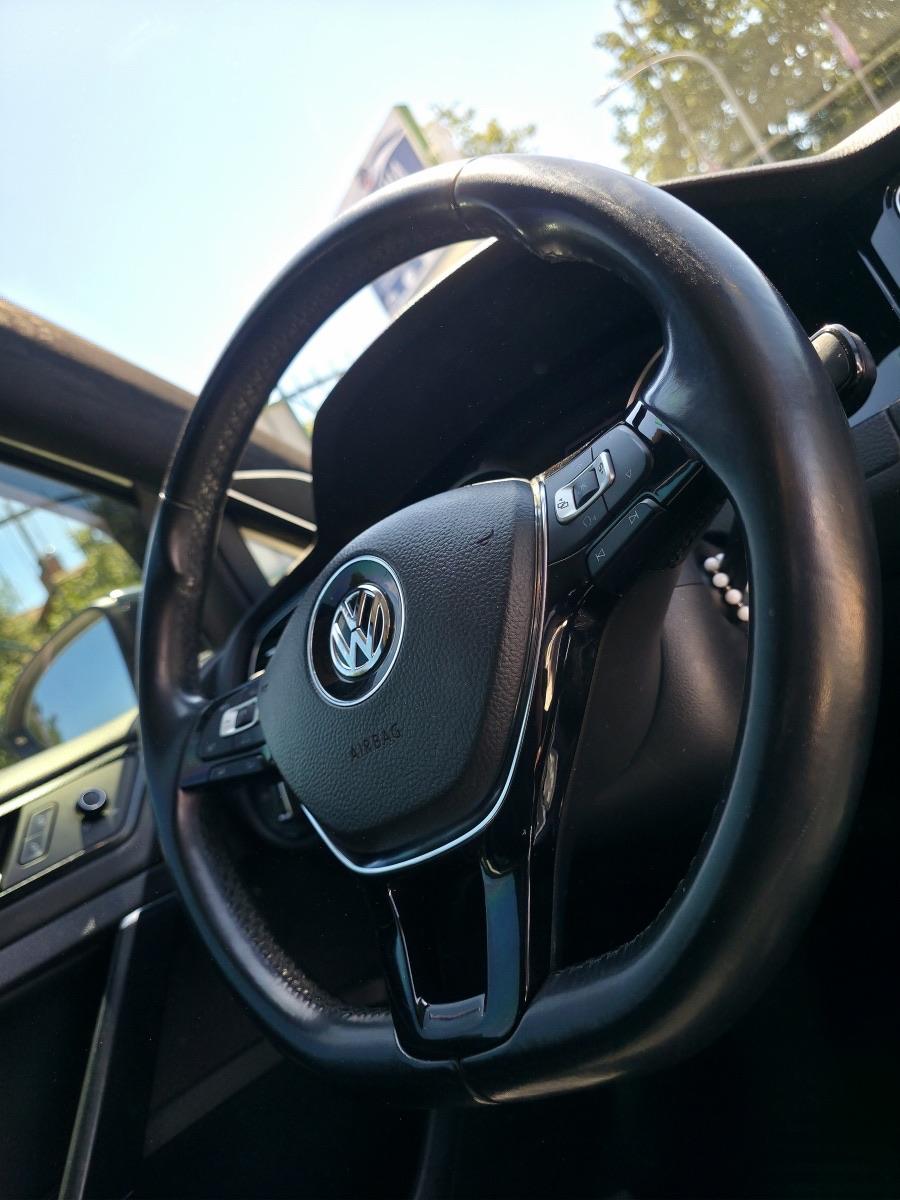 
								VOLKSWAGEN GOLF 7 2.0 TDI full									