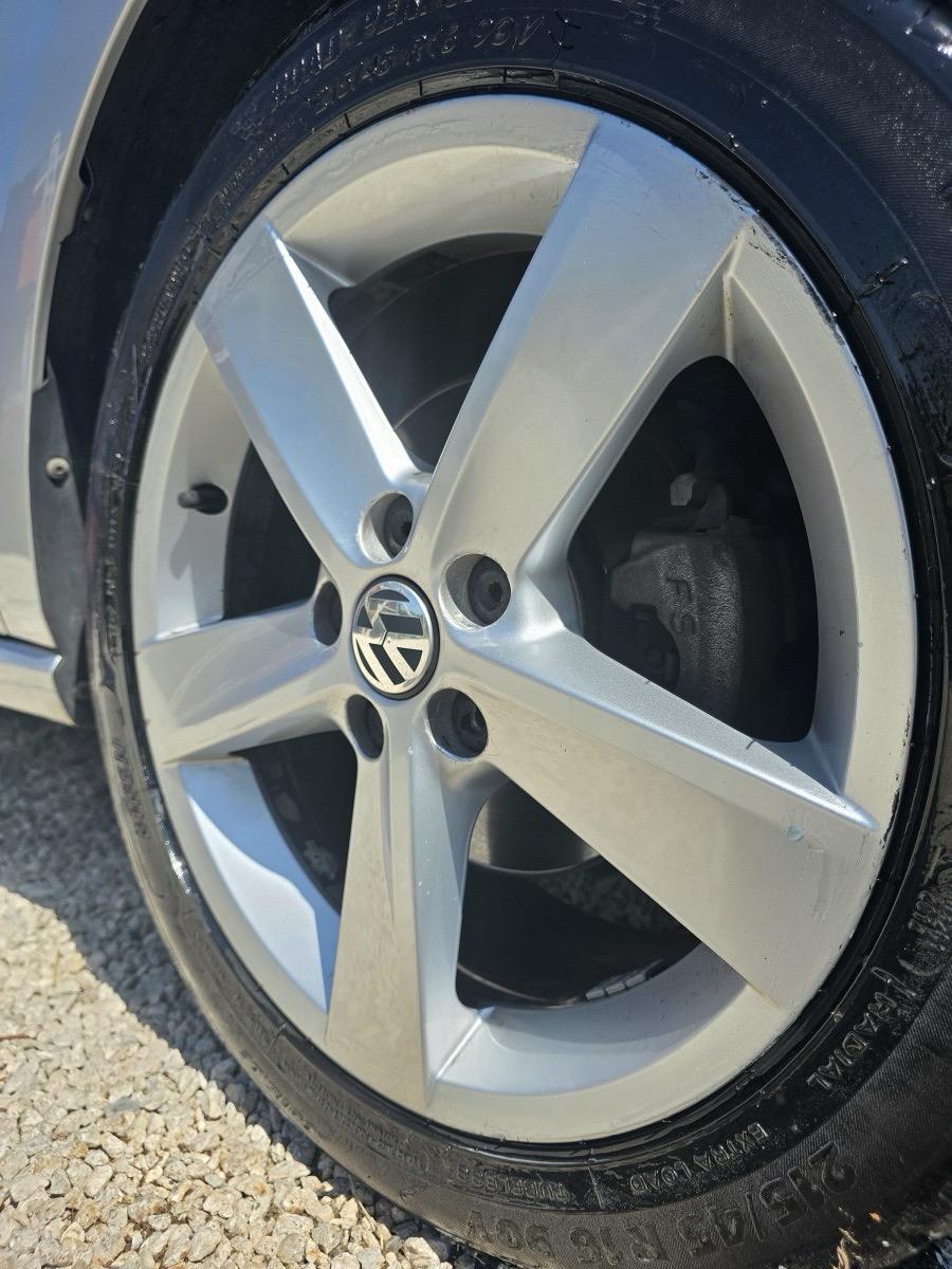 
								VOLKSWAGEN POLO 1.6 TDI DSG full									