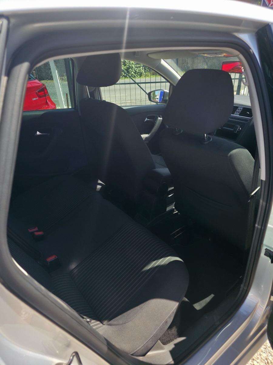 
								VOLKSWAGEN POLO 1.6 TDI DSG full									