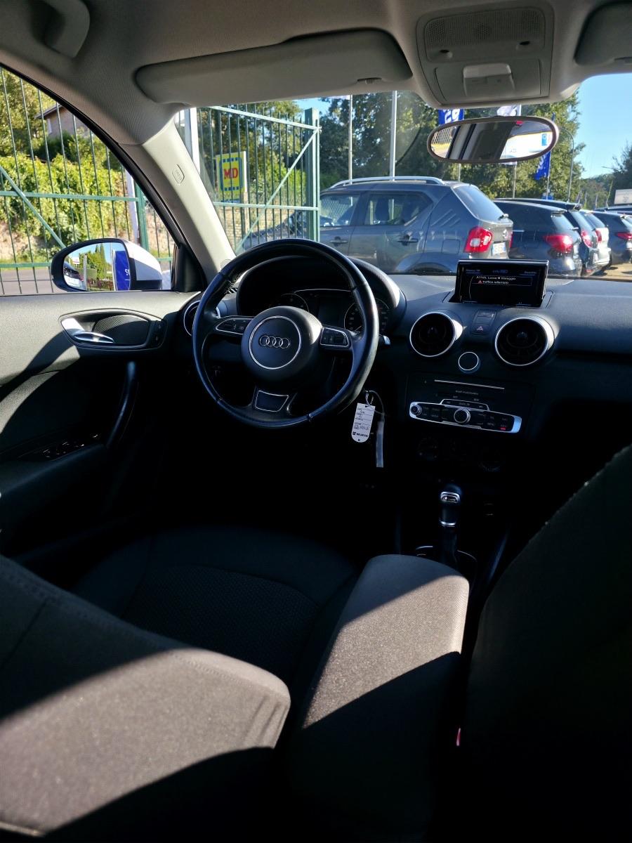 
								AUDI A1 SPORTBACK full									