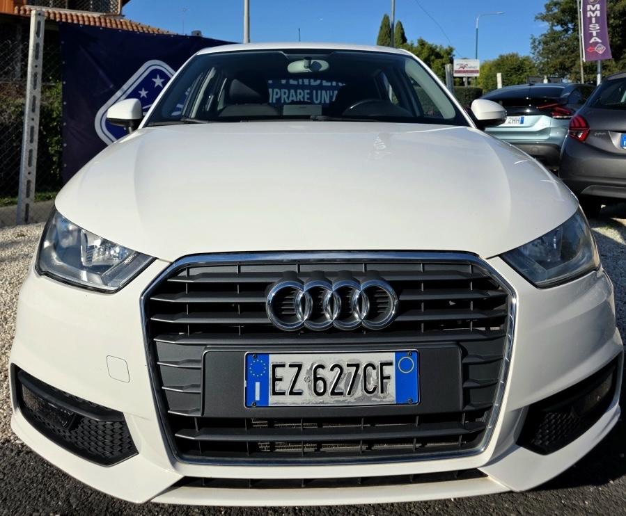 
								AUDI A1 SPORTBACK full									