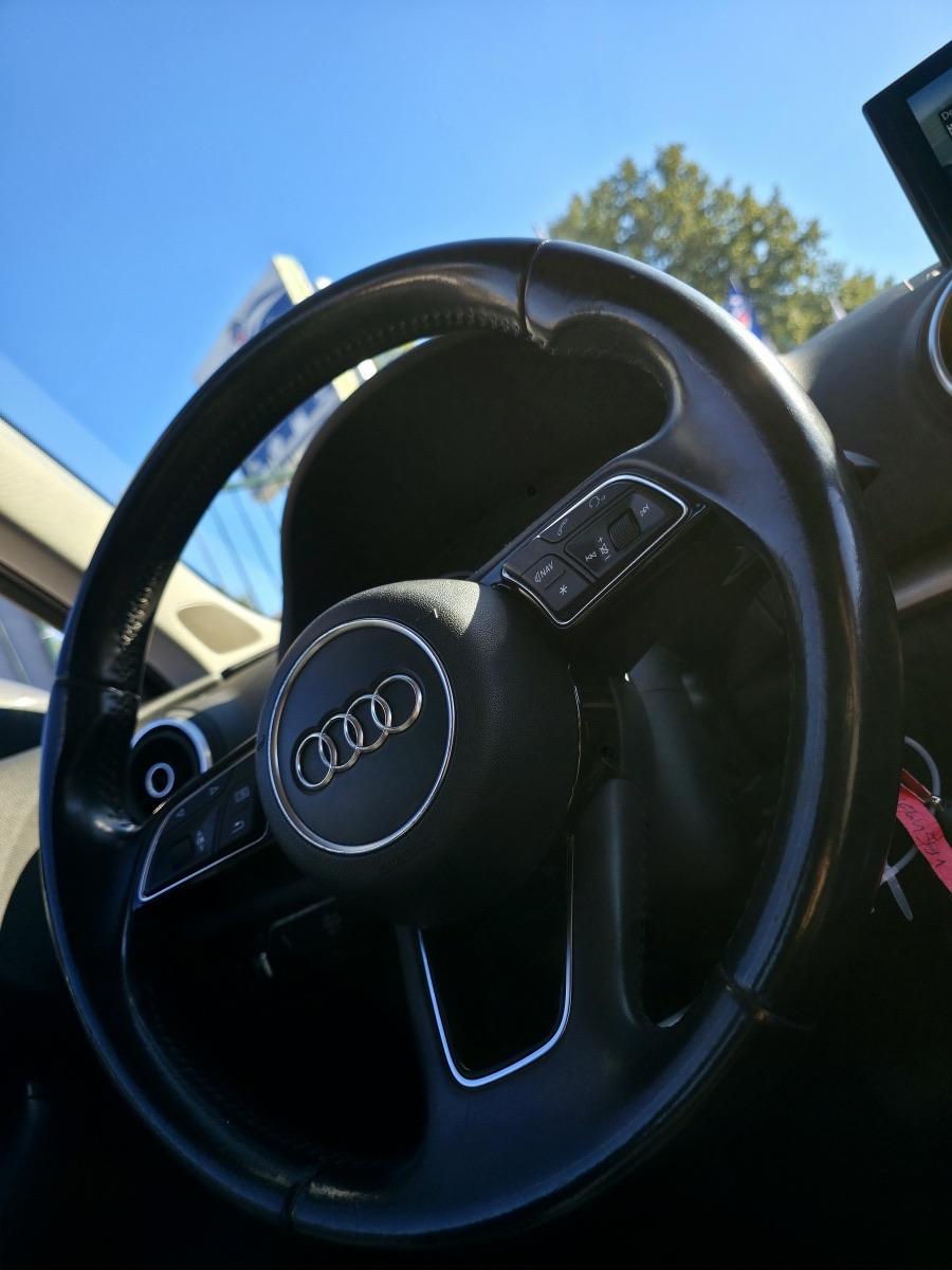 
								AUDI A3 SPORTBACK 2016 full									