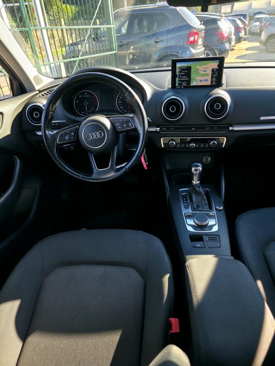 
								AUDI A3 SPORTBACK 2016 full									